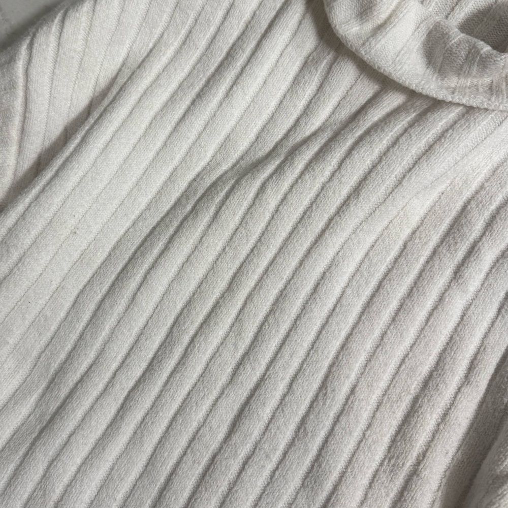 White Ribbed Sweater - Picture 3 of 3